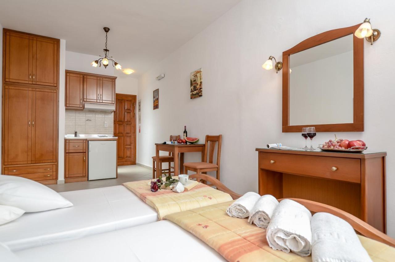 Dolphin Studios Agia Anna  Exteriér fotografie